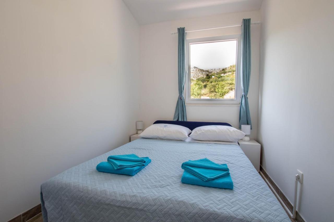 Apartment Andrea Трогир Екстериор снимка