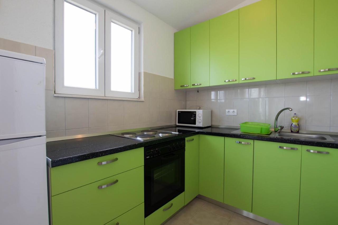 Apartment Andrea Трогир Екстериор снимка